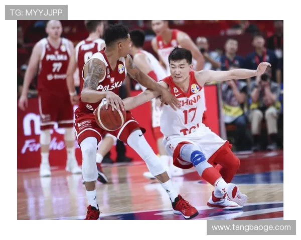 中国篮球队备战世界杯 赛前冲刺状态引关注 球员伤情与阵容调整成焦点 中国篮球队备战世界杯 赛前冲刺状态引关注 球员伤情与阵容调整成焦点