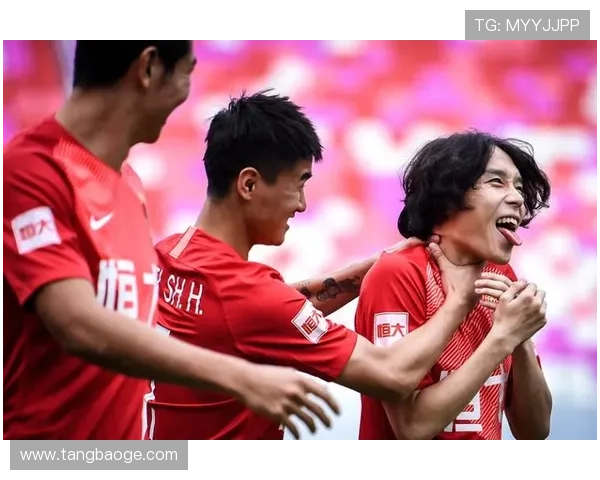 洛里昂俱乐部主场再掀青春风暴新援闪耀助球队重拾胜利信心