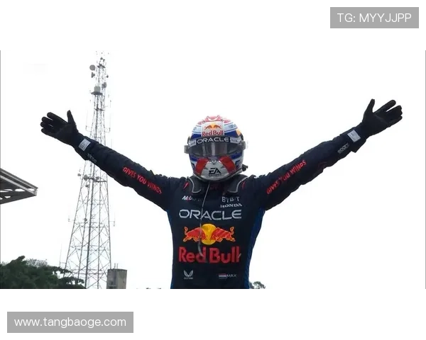 维斯塔潘再度统治赛场梅赛德斯策略失误引发冠军争夺新悬念