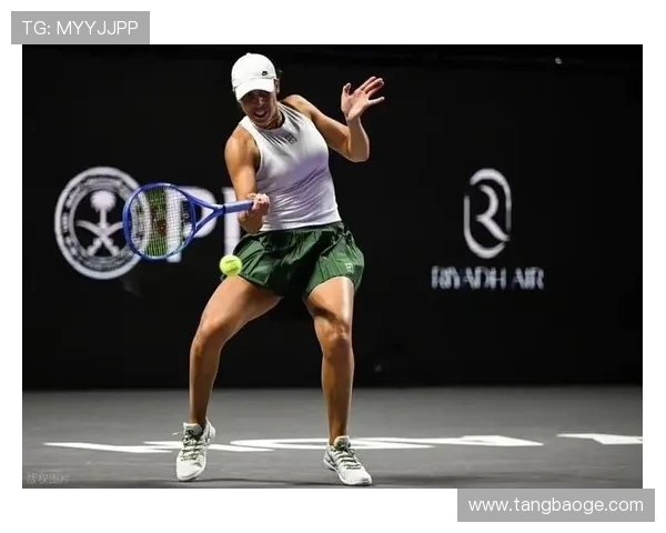 网球巨星娜瓦罗宣布退役 为职业生涯画上完美句号