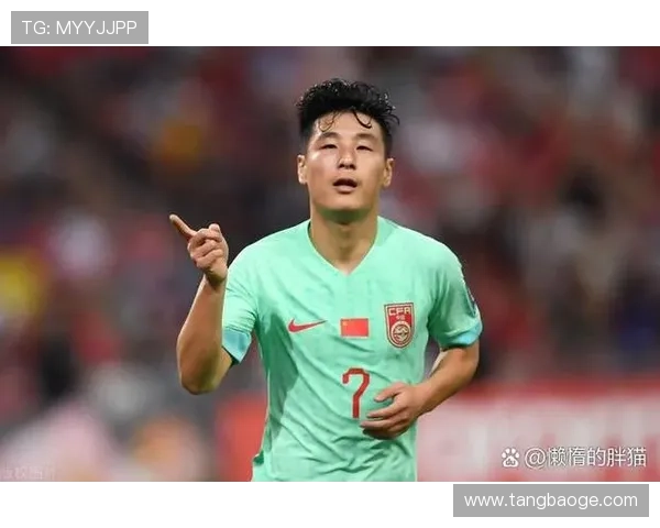 中国男足战胜越南队取得世界杯预选赛首胜 球员表现亮眼进攻防守均衡