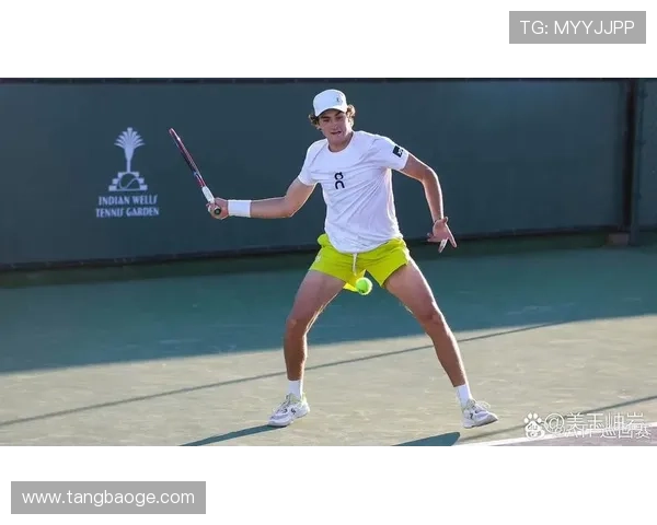 国际网坛新赛季焦点之战掀起激烈竞争热潮各路名将强势登场亮相赛