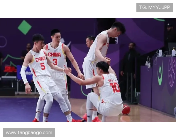 中国男篮热身赛大胜澳大利亚 队员状态回暖备战奥运预选赛