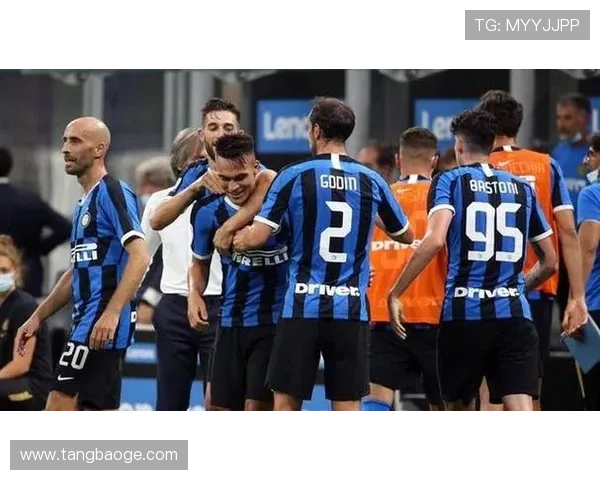 博洛尼亚俱乐部发布新赛季战略规划引发球迷与媒体广泛关注热议讨论